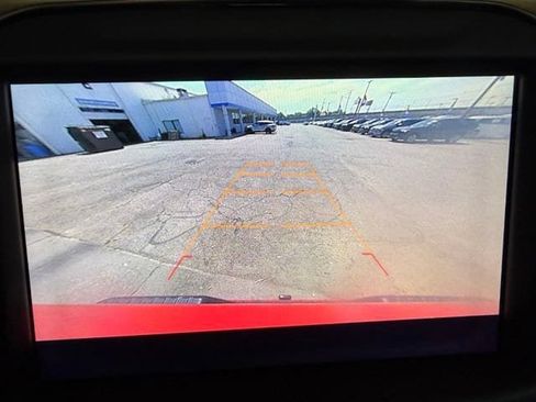 Used 2020 Chevrolet Silverado 1500 RST AWD/4WD image 2