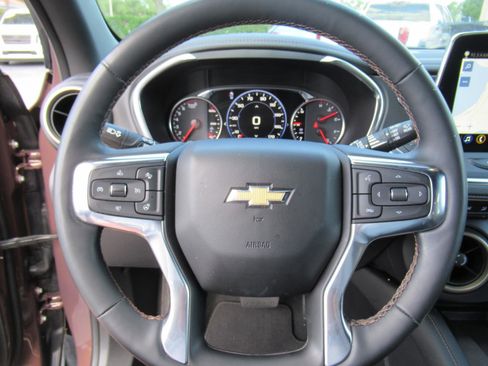 Used 2023 Chevrolet Blazer Premier w/ Driver Confidence II Package FWD image 21