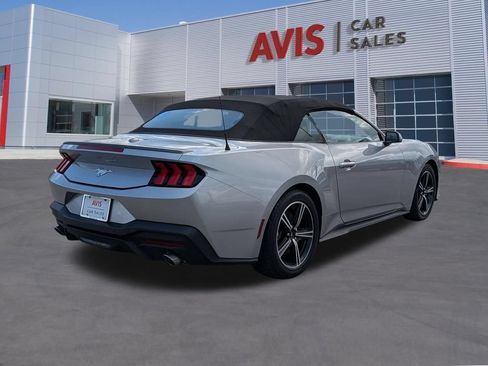 Used 2025 Ford Mustang Premium RWD image 6