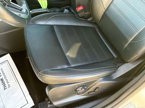 Used 2021 Ford EcoSport Titanium FWD image 21