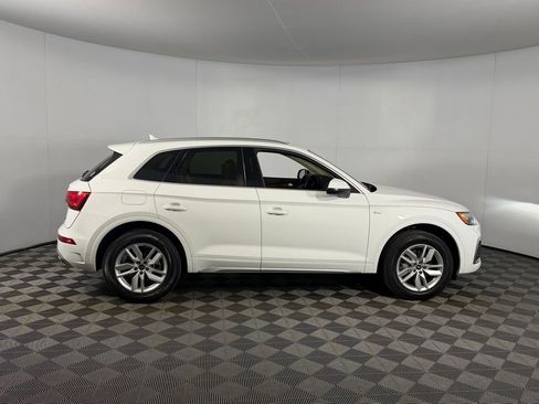 Used 2023 Audi Q5 2.0T Premium w/ Convenience Package AWD/4WD image 3