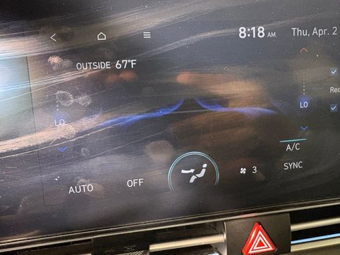 Used 2024 Hyundai Elantra SEL image 34