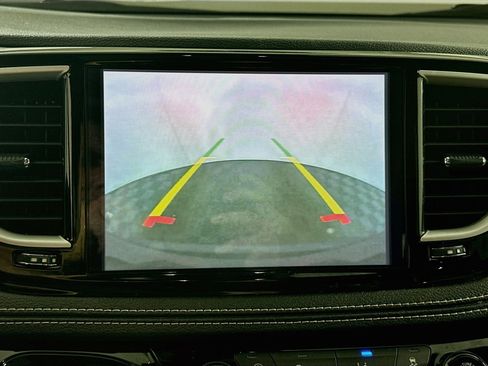 Used 2023 Chrysler Pacifica Touring-L w/ S Appearance Package FWD image 23