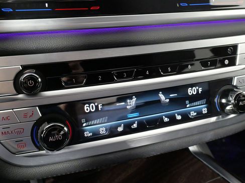 Used 2022 BMW 750i xDrive 750i xDrive w/ Executive Package image 62