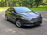 Used 2017 Ford Fusion SE image 2