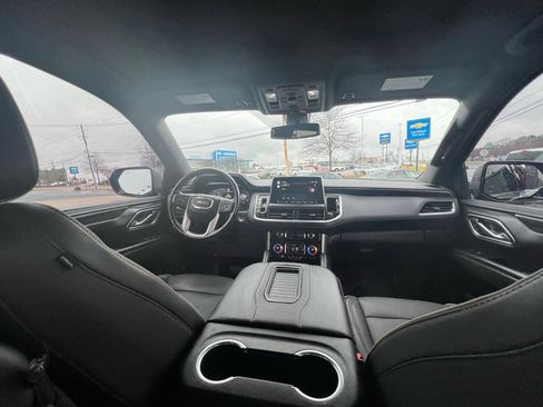 Used 2022 GMC Yukon SLT w/ SLT Premium Package image 51