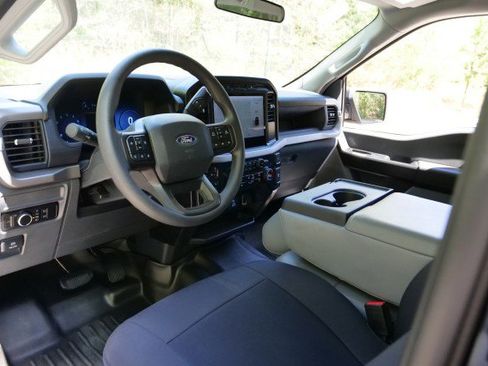 Used 2024 Ford F150 XL image 19