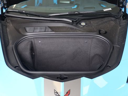 Used 2021 Chevrolet Corvette Stingray Premium Cpe w/ Z51 Performance Package image 14