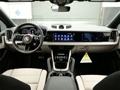 New 2026 Porsche Cayenne E-Hybrid Coupe image 20