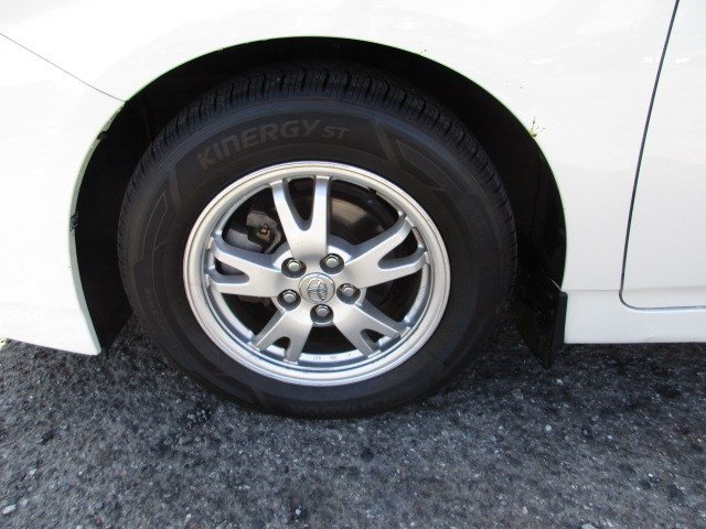 Used 2011 Toyota Prius Two FWD image 13