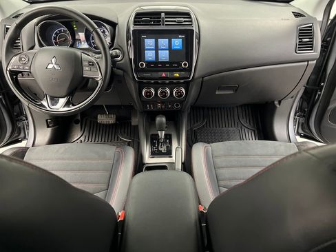 Used 2025 Mitsubishi Outlander Sport AWD image 31