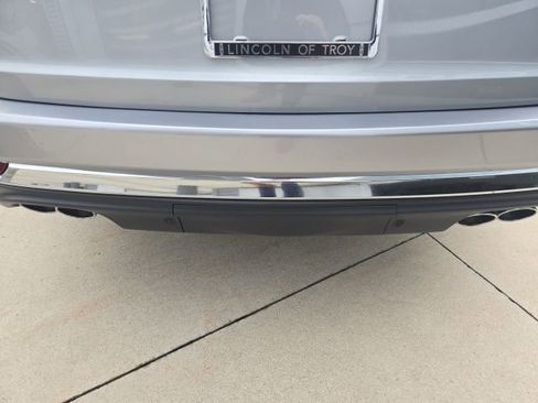 Used 2023 Lincoln Aviator Reserve w/ Equipment Group 201A image 15