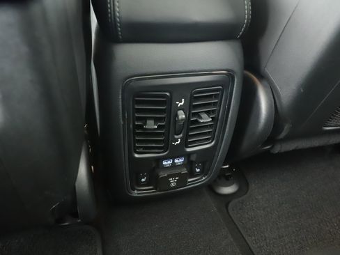 Certified 2019 Jeep Grand Cherokee Summit w/ Trailer Tow Group IV image 25