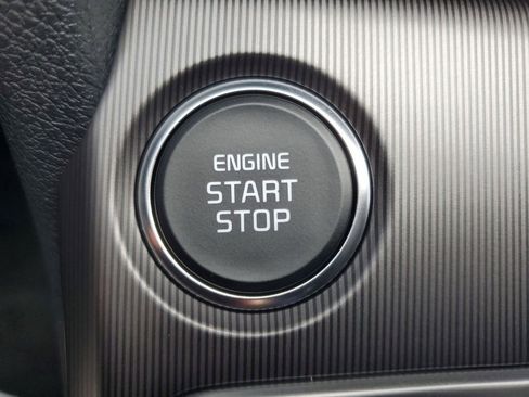 New 2026 Kia Sportage EX w/ EX Panorama Roof Package image 44