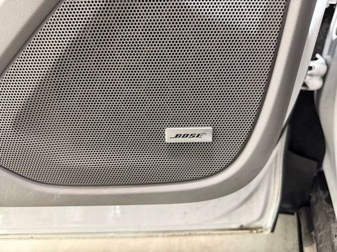 Used 2022 GMC Terrain SLT w/ Infotainment Package II image 14