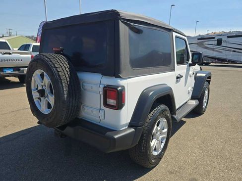 Used 2018 Jeep Wrangler Sport AWD/4WD image 5