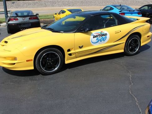Used 2002 Pontiac Firebird Trans Am RWD image 20