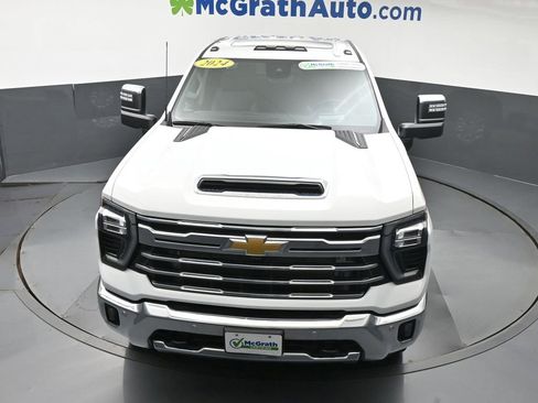 Used 2024 Chevrolet Silverado 3500 LTZ w/ LTZ Plus Package AWD/4WD image 22