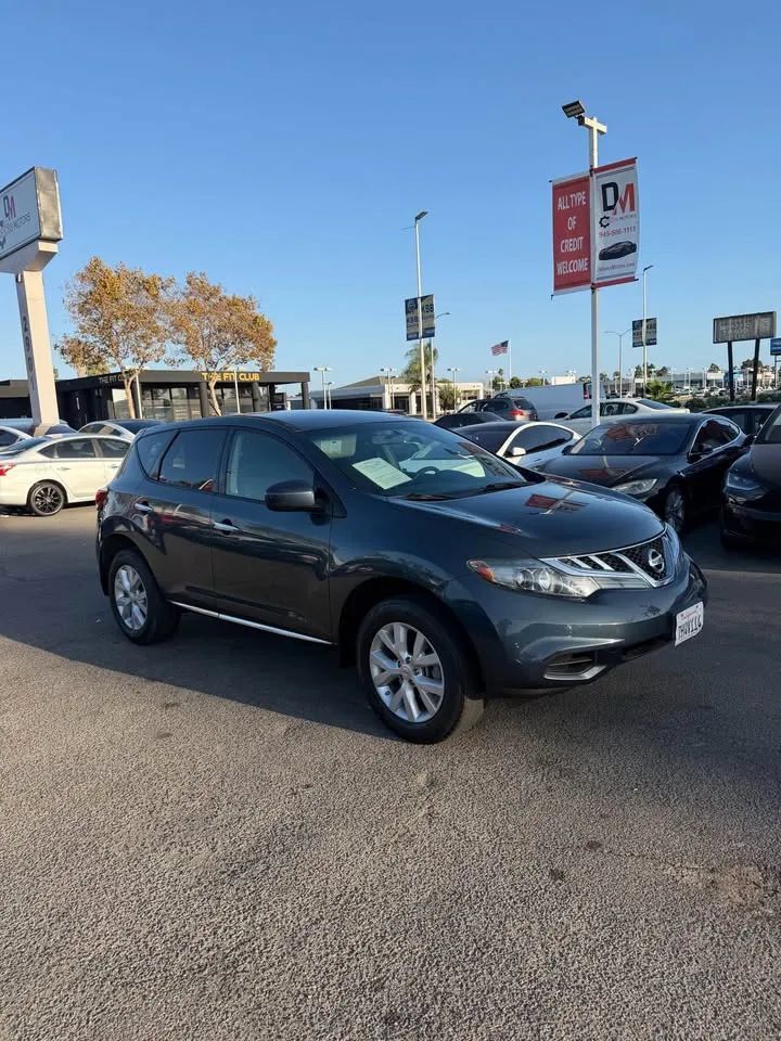 Used 2014 Nissan Murano S FWD image 2