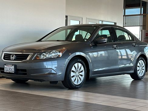 Used 2010 Honda Accord LX image 8