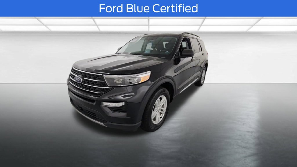 Used 2024 Ford Explorer XLT w/ Equipment Group 202A AWD/4WD image 2