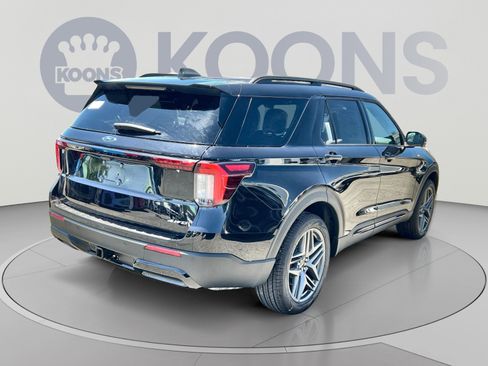 New 2026 Ford Explorer ST-Line w/ ST-Line Street Pack AWD/4WD image 11