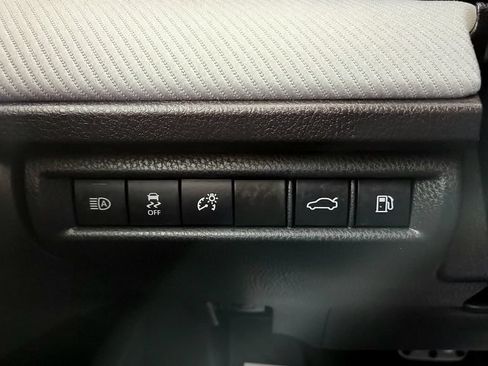 Used 2025 Toyota Camry SE w/ Convenience Package AWD/4WD image 32