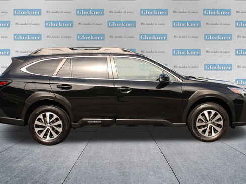 Used 2023 Subaru Outback Premium AWD/4WD image 4