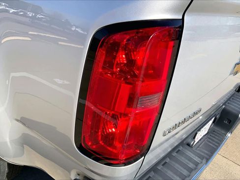 Used 2019 Chevrolet Colorado W/T w/ WT Convenience Package image 26