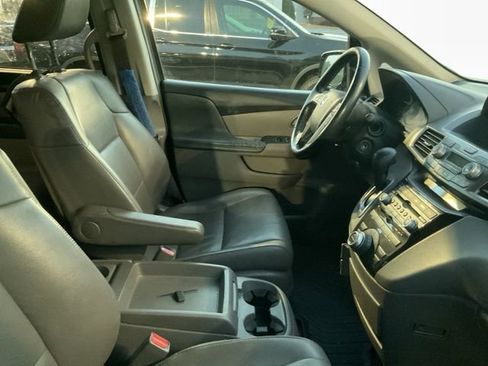 Used 2013 Honda Odyssey Touring image 5
