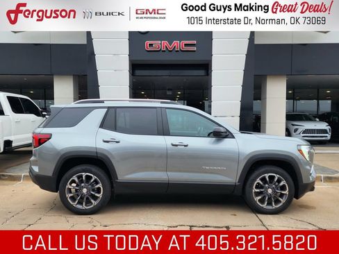 New 2026 GMC Terrain Elevation w/ Elevation Premium Package FWD image 3