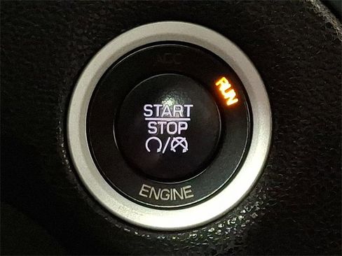 Used 2016 Chrysler 300 S image 23