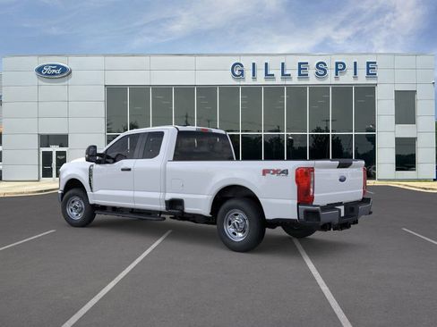 New 2026 Ford F250 XL w/ FX4 Off-Road Package image 4