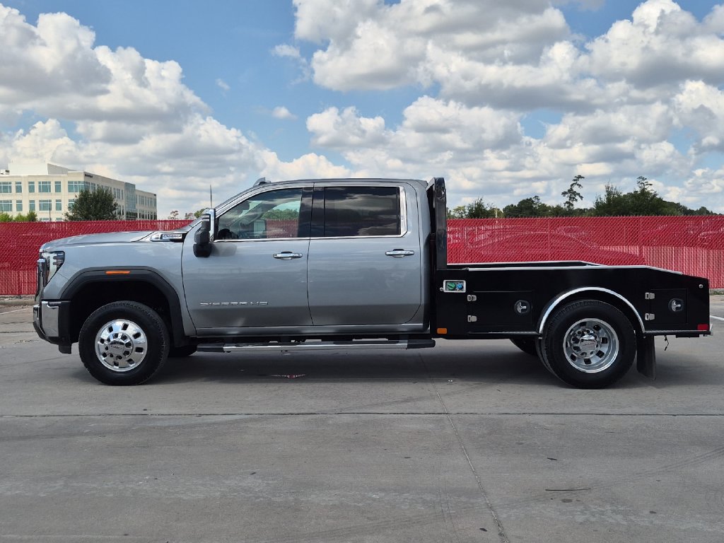 Used 2025 GMC Sierra 3500 SLT w/ Texas SLT Premium Package AWD/4WD image 3
