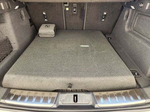 Used 2026 Jaguar F-PACE R-Dynamic S image 23