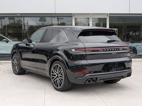 New 2025 Porsche Cayenne Turbo image 3