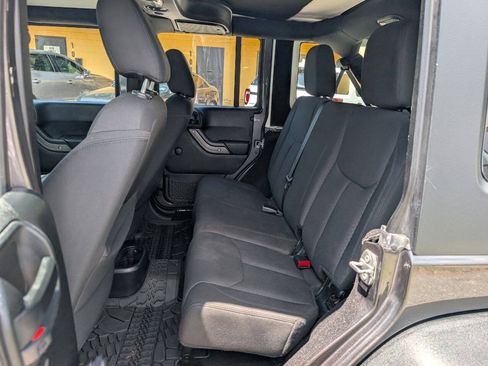 Used 2017 Jeep Wrangler Unlimited Sport w/ Connectivity Group AWD/4WD image 21