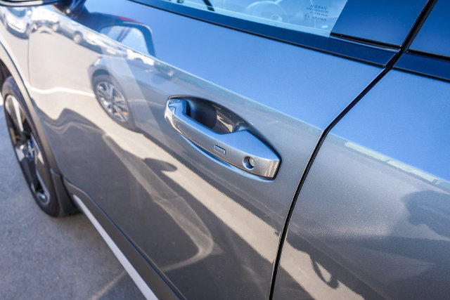 Used 2026 Nissan Kicks SR w/ SR Premium Package FWD image 9