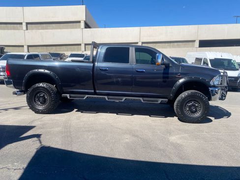 Used 2018 RAM 2500 SLT AWD/4WD image 4