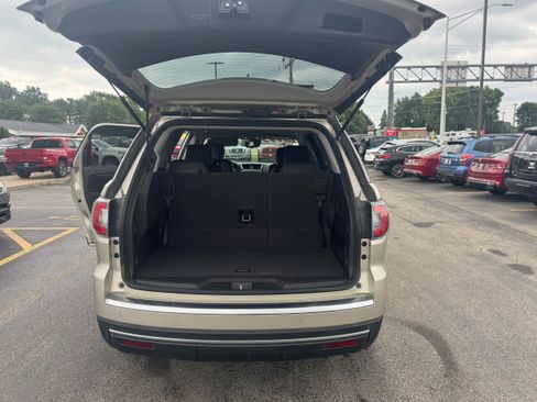 Used 2017 GMC Acadia Limited SLT AWD/4WD image 7