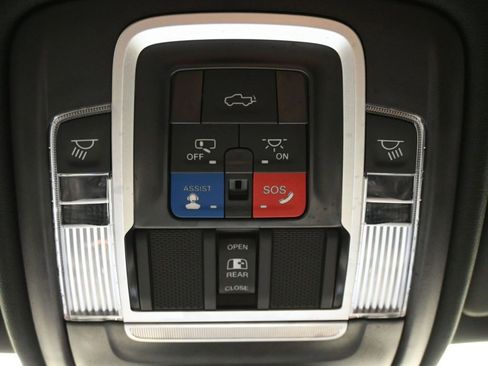 Certified 2023 RAM 1500 Laramie image 28