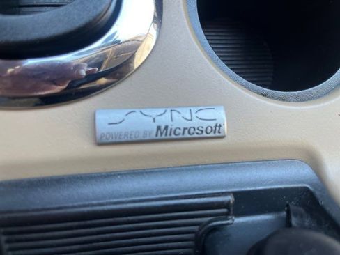 Used 2008 Ford Explorer XLT image 21