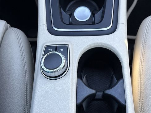 Used 2016 Mercedes-Benz GLA 250 GLA 250 image 31