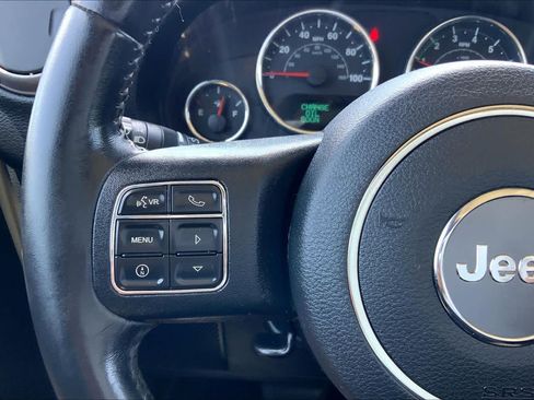 Used 2018 Jeep Wrangler Sport AWD/4WD image 20