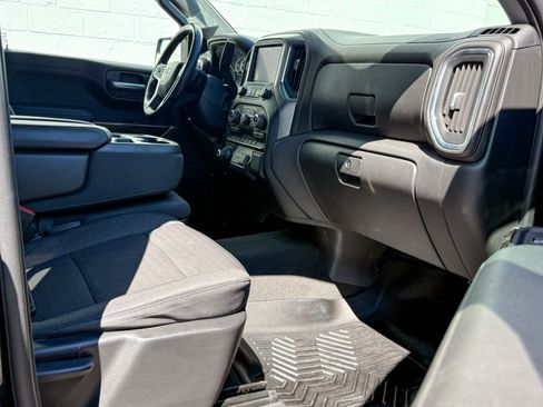 Certified 2021 Chevrolet Silverado 1500 LT AWD/4WD image 12
