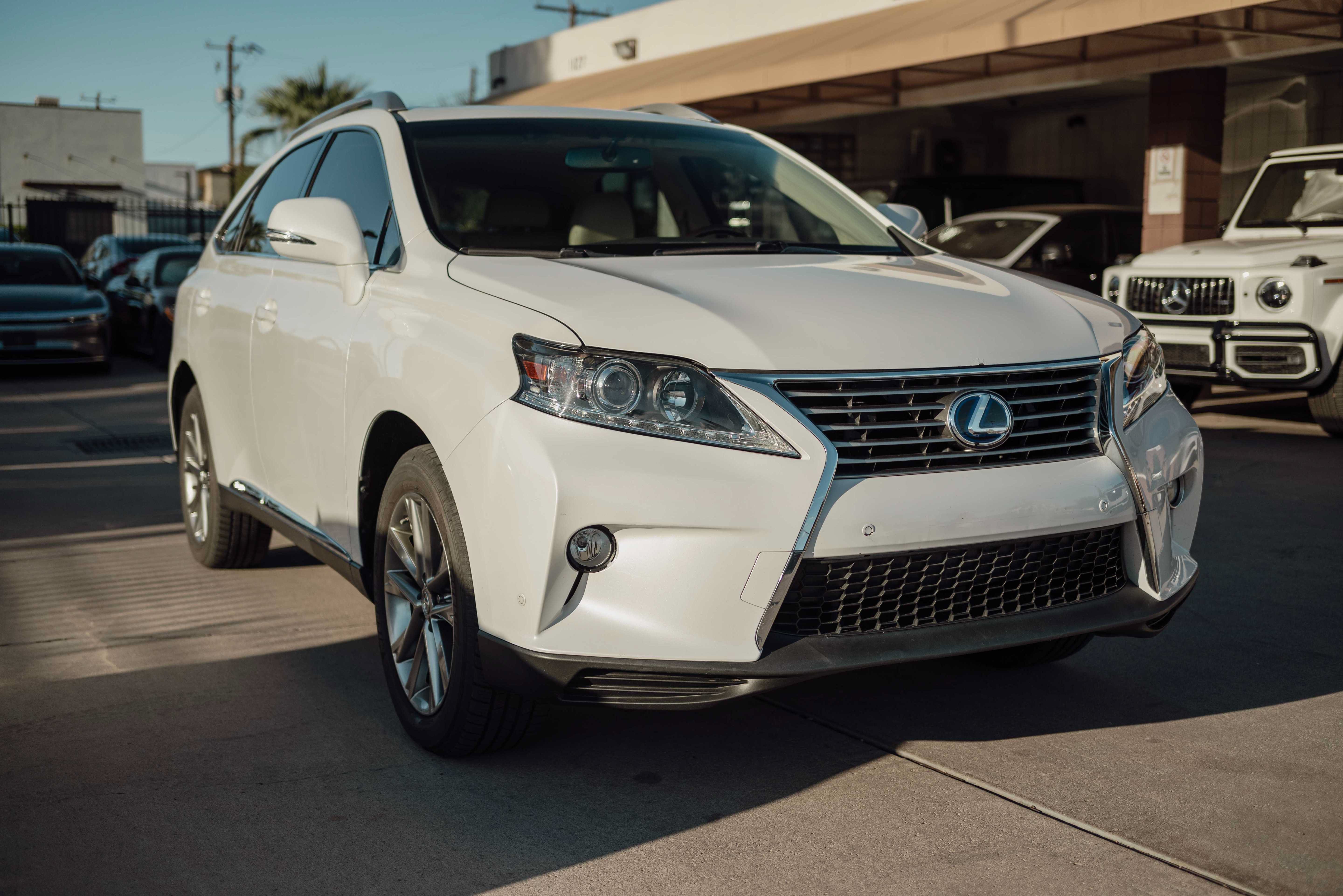 Used 2013 Lexus RX 450h AWD w/ Navigation Pkg image 3