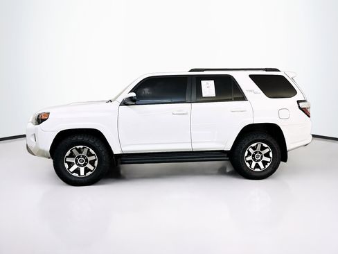 Used 2022 Toyota 4Runner TRD Off-Road image 4