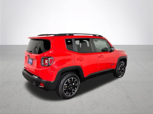 Used 2023 Jeep Renegade Latitude AWD/4WD image 6
