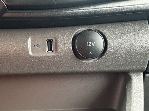 Used 2023 Ford Transit 350 XL image 30