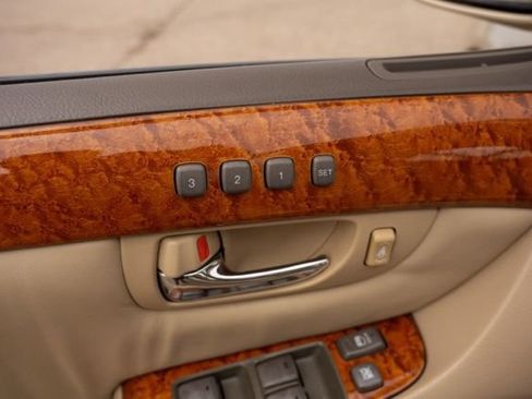 Used 2006 Lexus LS 430 RWD image 19